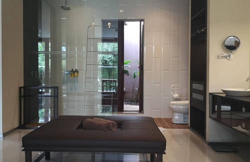 Wichit Villa | Honeymoon Exotic Villa