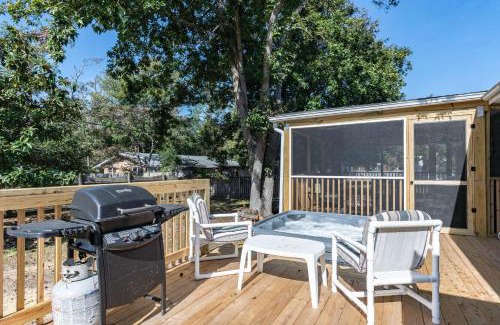 Long Beach House | Hook Wine and Sinker by Oak Island Accommodations