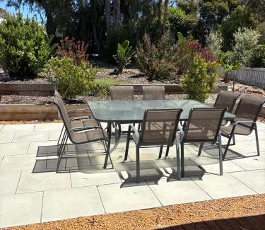 Dunsborough House | Hook Wine & Sinker