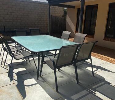 Dunsborough House | Hook Wine & Sinker