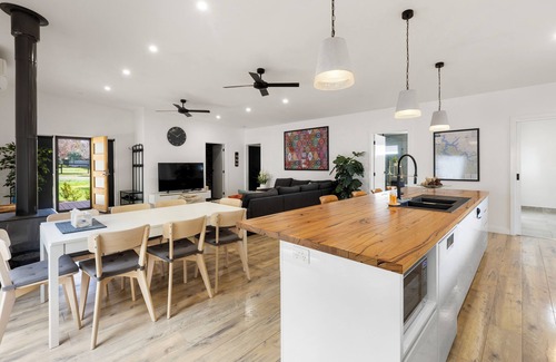 Bonnie Doon House | Hooked on Doon: 3 BR, 1.5 BA House in Bonnie Doon, Sleeps 9