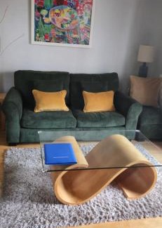 Bonnington Apartment | Hopetoun Apartment with free parking