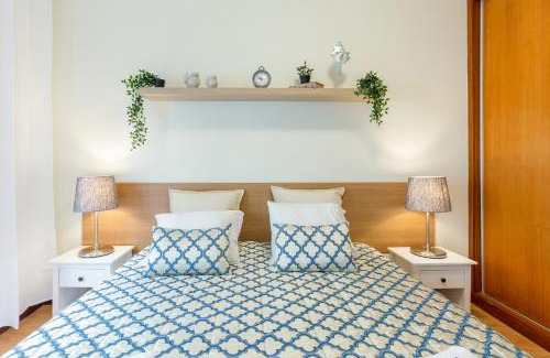 Cedofeita Apartment | Host Wise - Deluxe Bright Flat with Netflix