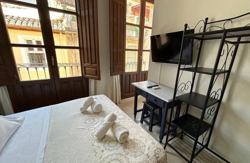 Central District Hotel | Hostal El Olivo
