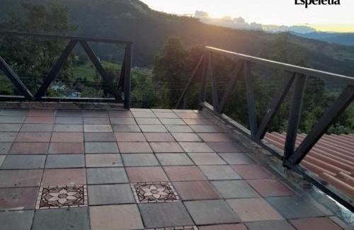 Mongui House | Hostal Espeletia Amarilla