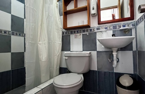 Puerto Villamil Hotel | Hostal Las Gardenias