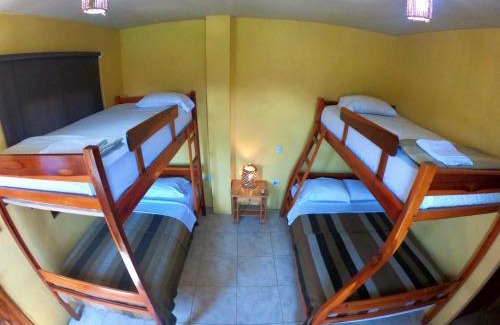 Montanita Hostel | Hostal moai