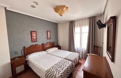 Valdepenas House | Hostal Posada Entreviñas