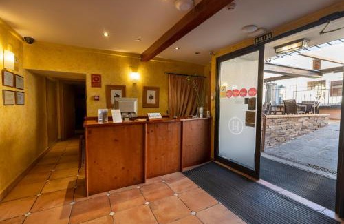 Old Town of Avila House | Hostal Restaurante Puerta del Alcázar
