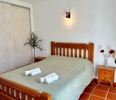 Alozaina Hostel | Hostal Sango Sierra de las Nieves