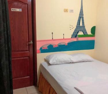 Leon House | Hostal Sin Fronteras.