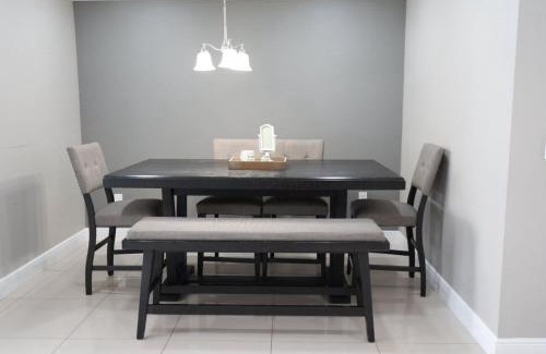 Tampa House | Hosting 1