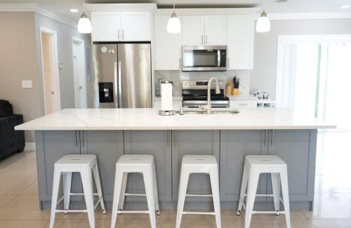 Tampa House | Hosting 1