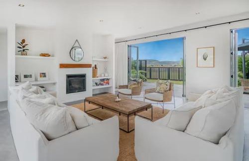 Matarangi House | Hosts on the Coast 109 Simply Divine