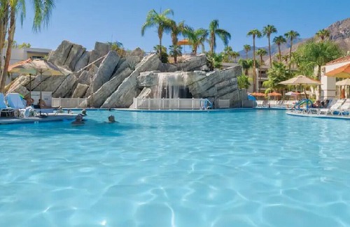 Canyon Corridor Condo | Hot! Palm Springs 2/1 for 6 + Kitchen!