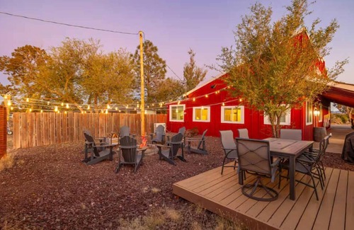 Valle House | Hot Tub, Grill, Fire Pit | 25 mins to Grand Canyon