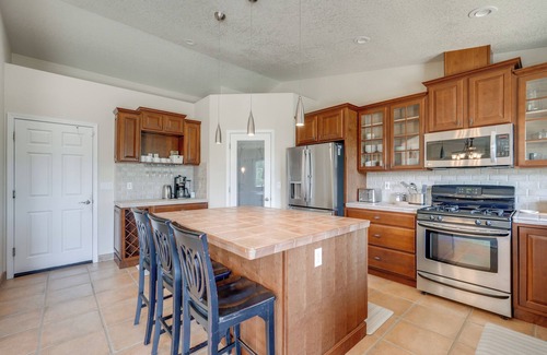 Groveland House | Hot Tub + Game Room: Family Retreat in Groveland!