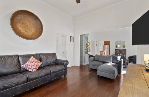 Napa House | Hot Tub | PRIME DWTN NAPA | 3 bed | 2 Bath