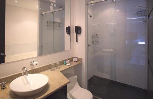 San Patricio Hotel | Hotel 104 Art Suites