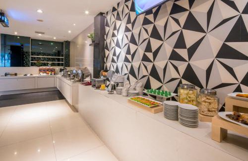 Old Jakarta Hotel | Hotel 88 Mangga Besar Raya 120 Jakarta By WH
