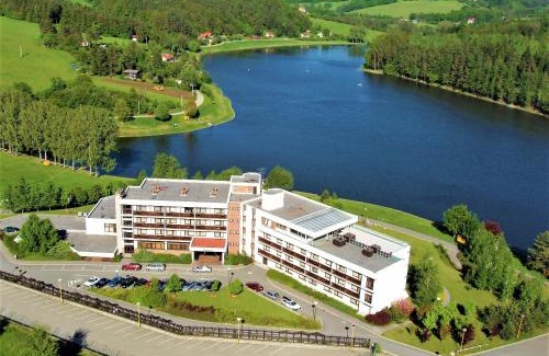 Pozlovice Hotel | Hotel Adamantino