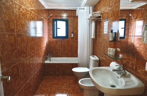 Santa Cruz de Tenerife Hotel | Hotel Adonis Capital