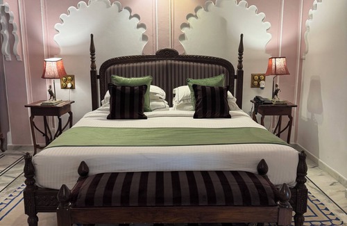 Udaipur Hotel | Hotel Amet Haveli