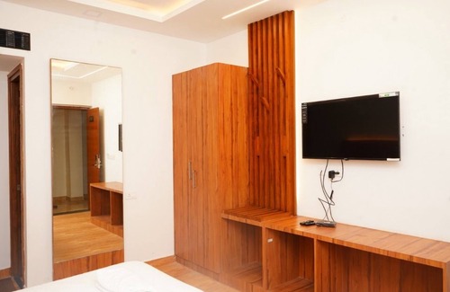 Thanjavur Hotel | HOTEL ANITHAPARTHIBAN