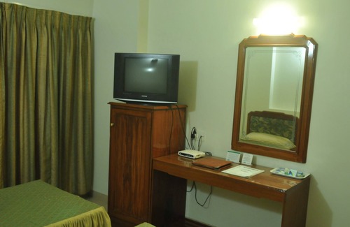 Surat Hotel | Hotel Apex Surat