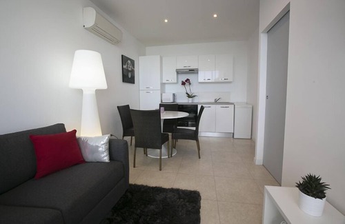 Palavas-les-Flots Apartment | Hotel & Appartements Le Grand Large bord de mer