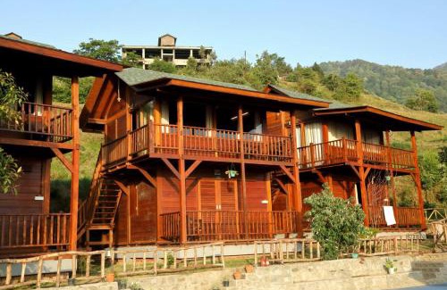 Naina Range Hotel | Hotel Aranya Virasat, Pangot - Best Luxury Hotel at Nainital