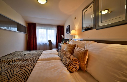 Zizkov Hotel | Hotel Ariston & Ariston Patio