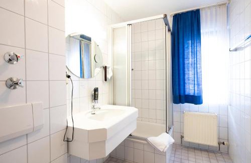 Ostheim Hotel | Hotel Astoria am Urachplatz