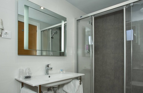 Marbella City Centre Hotel | Hotel Baviera