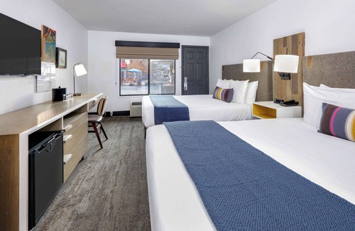 South Lake Tahoe Hotel | Hotel Becket, BW Signature Collection