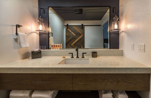 South Lake Tahoe Hotel | Hotel Becket, BW Signature Collection