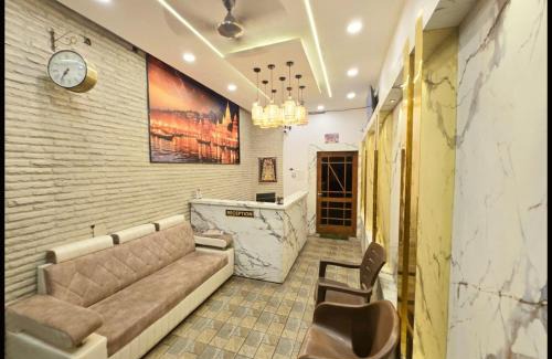 Varanasi Hotel | HOTEL C-D-P NARAYANA - Peaceful & Comfortable Stay Near Kashi Vishwanath Temple