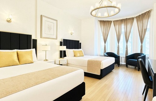 Haute-Ville Hotel | Hotel Charles-Alexandre - Par Aneyro