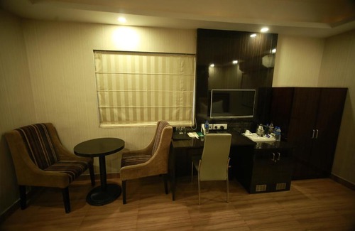 Ballygunge Hotel | Hotel Comfotel Kolkata
