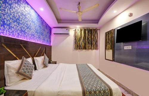 Karol Bagh Hotel | Hotel Coral Plaza - Near Connaught Place