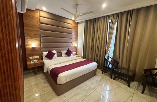 Zirakpur Hotel | Hotel Destination