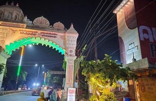 Vrindavan Hotel | Hotel Devi heritage