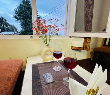 Dalhousie Hotel | Hotel Eagle Nest Central Heated