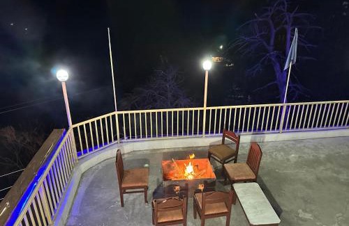 Dalhousie Hotel | Hotel Eagle Nest Central Heated