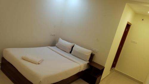 Medchal House | Hotel EP Deluxe Room