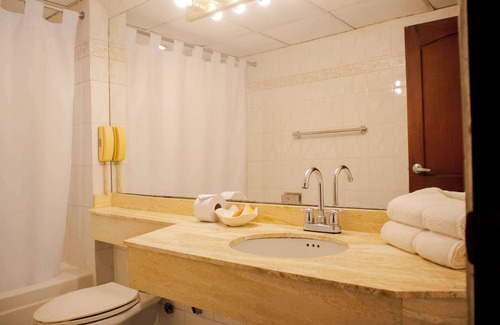 Barranquilla Hotel | Hotel Faranda Express Puerta Del Sol Barranquilla, A Member of Radisson Individuals