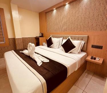 Ernakulam South Hotel | Hotel Feathers