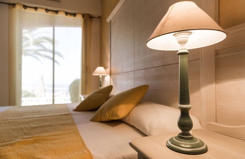 L'Ile-Rousse Hotel | Hotel Funtana Marina
