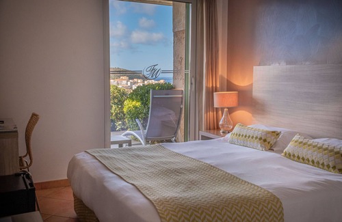 L'Ile-Rousse Hotel | Hotel Funtana Marina