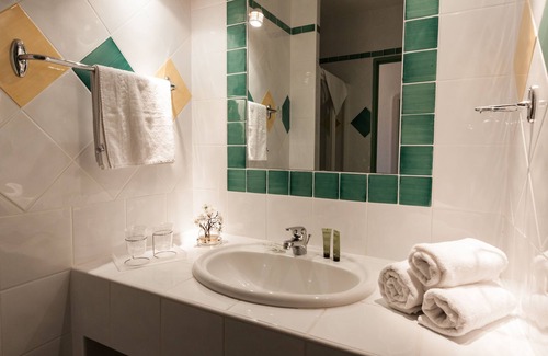 L'Ile-Rousse Hotel | Hotel Funtana Marina